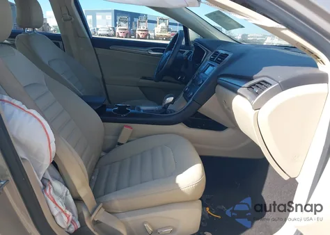 2015 Ford Fusion Hybrid Se из США, поврежденный, VIN 3FA6P0LU8FR190830